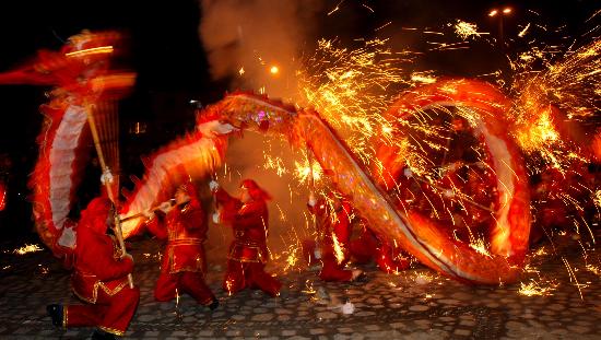Танец огненного дракона
